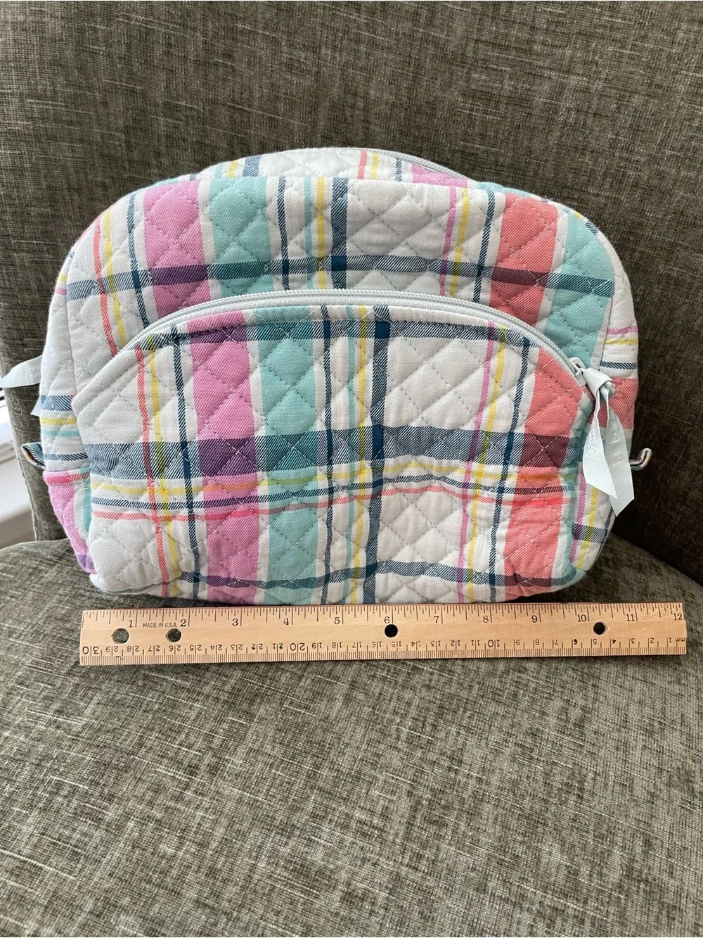 LIKE NEW Vera Bradley Pastel Plaid Large Travel Cosmetic Bag - Pink, Mint, Coral